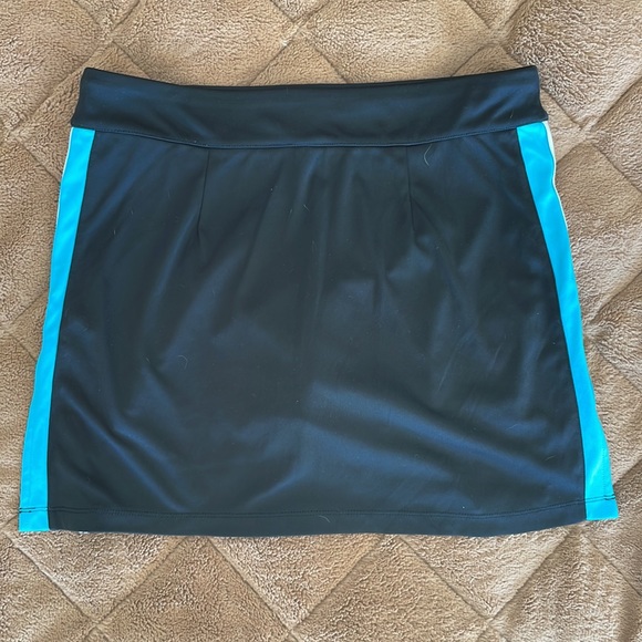 IZOD Perform X movement Cool-FX tennis/ golf/ pickle ball top and bottom - Picture 6 of 9